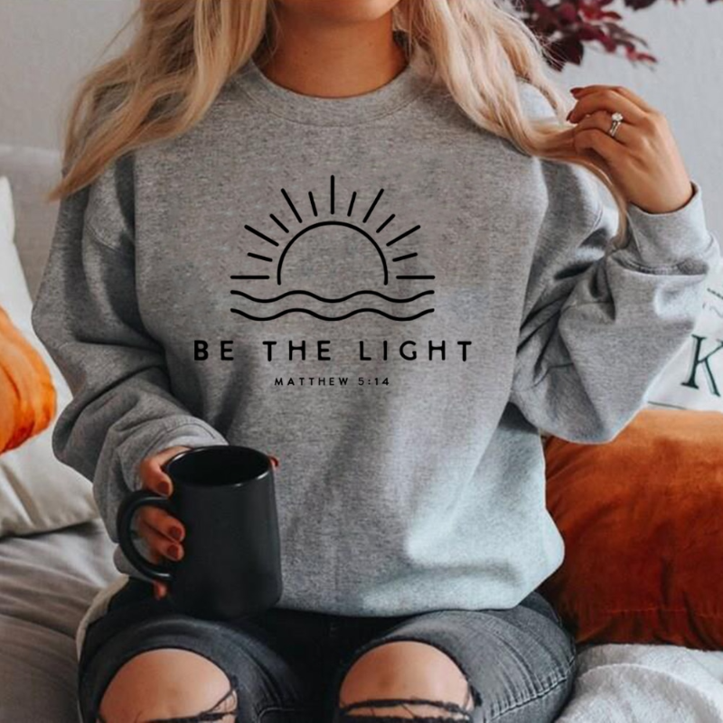 AmsterdamElegance™ | Handgemaakte Pullover "Be The Light"